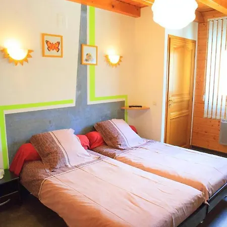 Maison De 2 Chambres Avec Piscine Privee Sauna Et Jardin Clos A