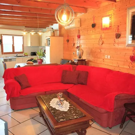 Maison De 2 Chambres Avec Piscine Privee Sauna Et Jardin Clos A *