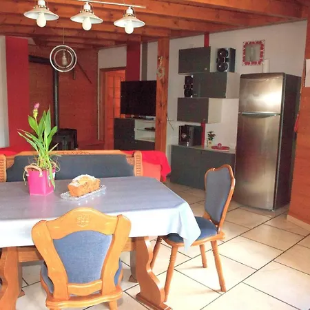 Maison De 2 Chambres Avec Piscine Privee Sauna Et Jardin Clos A Casa de Férias *